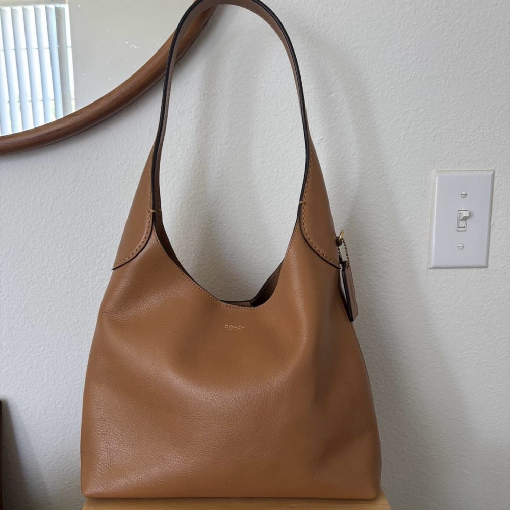 Coach Brooklyn 28 Honey Leather Bag